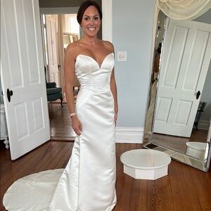 Elegant White Satin Strapless Gown.  New, never worn!